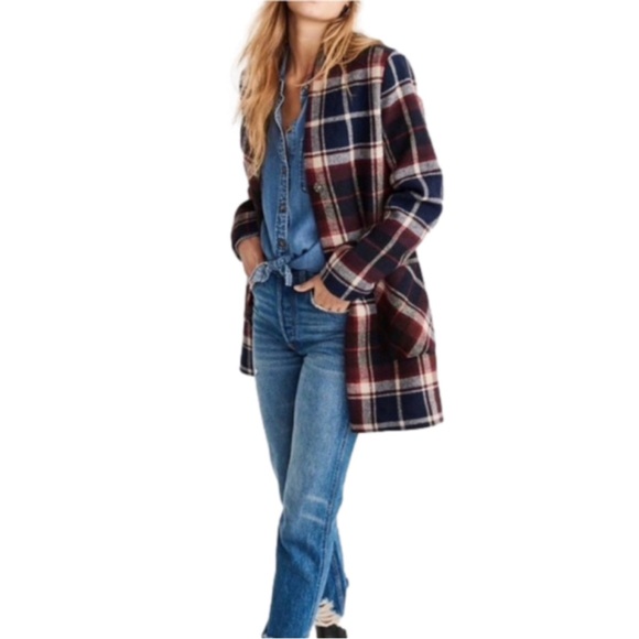 Abercrombie & Fitch Wool-blend Collarless Plaid Coat, size small - Picture 2 of 5